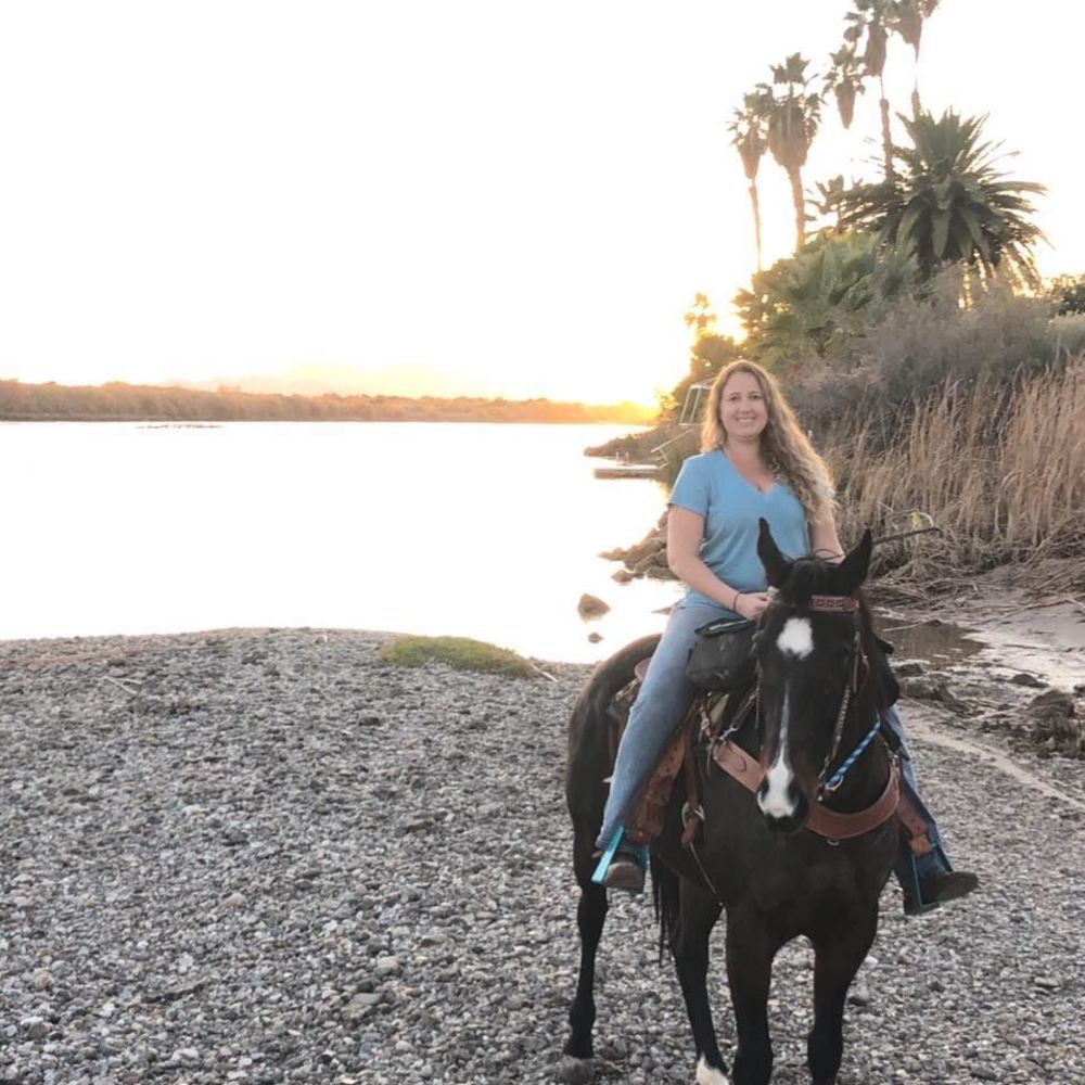 Meet your Posher, Whitney